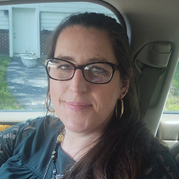 Meet your Posher, Happy - Picture 4 of 4